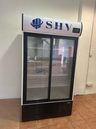 Nevera expositora de dos puertas corredera 