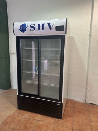 Nevera expositora de dos puertas corredera 