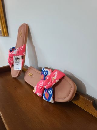 CHANCLAS NUEVAS COMODISIMAS