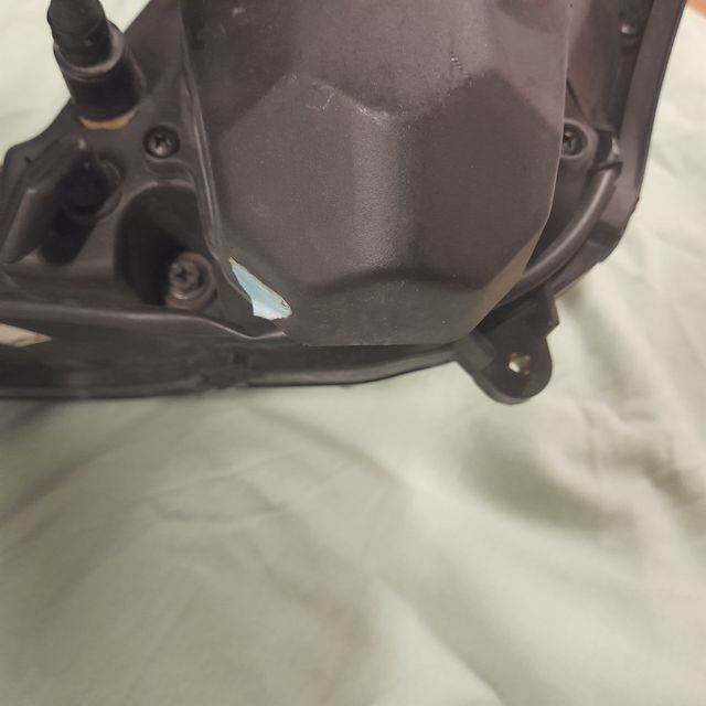 Faro delantero triumph daytona 675