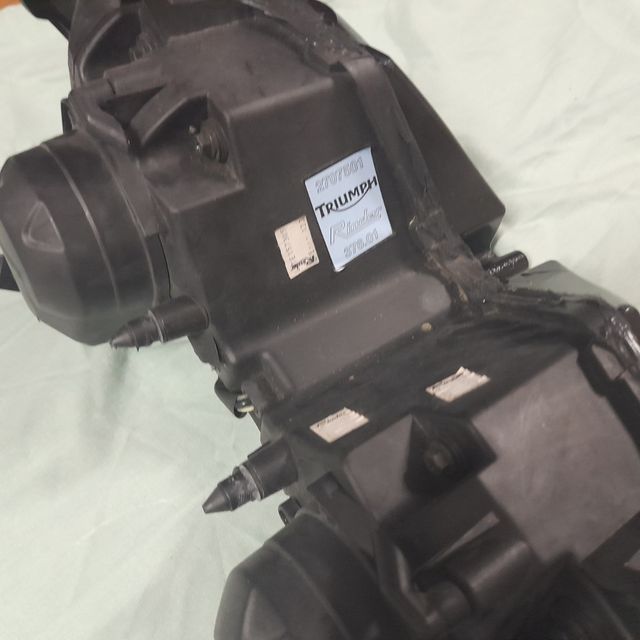 Faro delantero triumph daytona 675