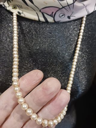 Collar perlas vintage con broche dorado