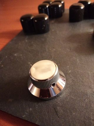 BOTONES METALICOS GUITARRA/BAJO