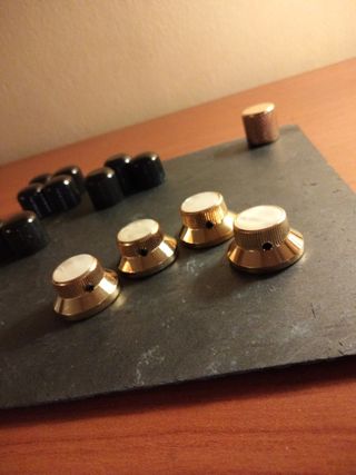 BOTONES METALICOS GUITARRA/BAJO