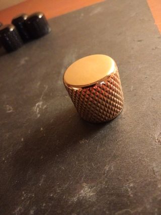 BOTONES METALICOS GUITARRA/BAJO