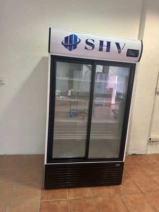 Nevera expositora de dos puertas corredera