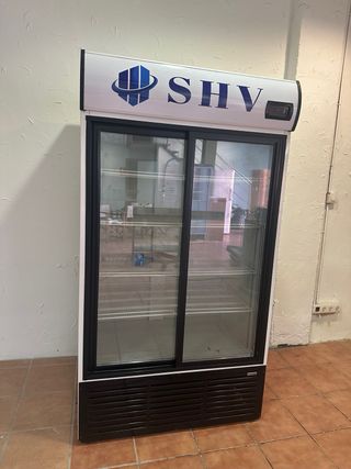 Nevera expositora de dos puertas corredera