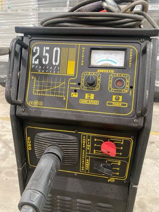 Equipo soldadura Unimig 250