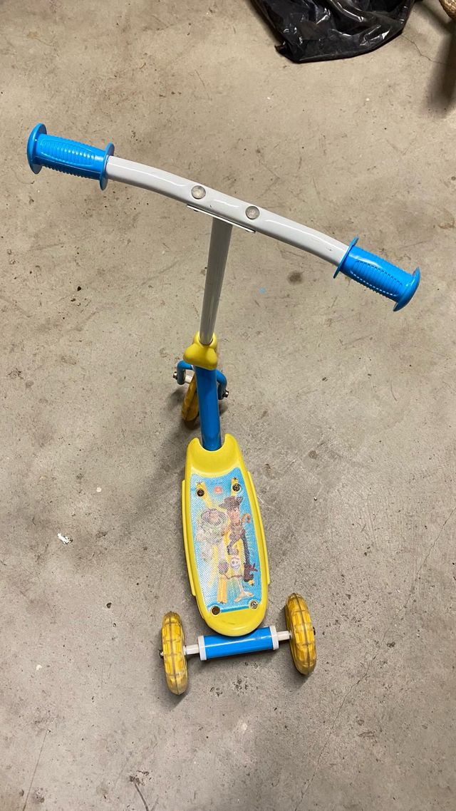 Patinete infantil toy story