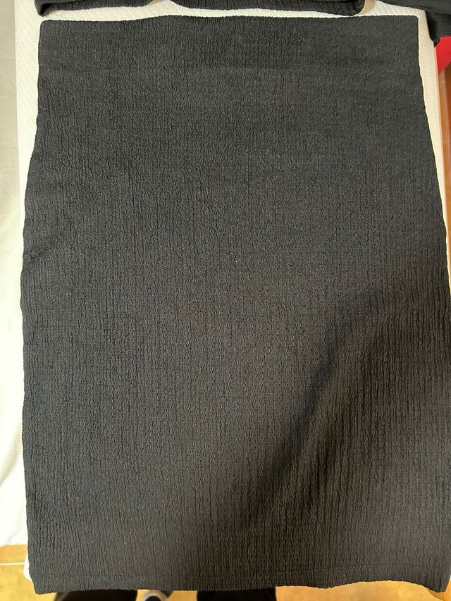 Conjunto de top y falda corta