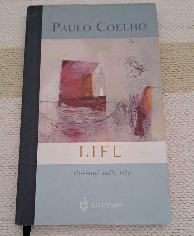 Libro "Life" di Paulo Coelho