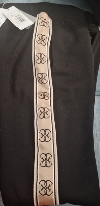 Calças de treino Guess. 14 anos