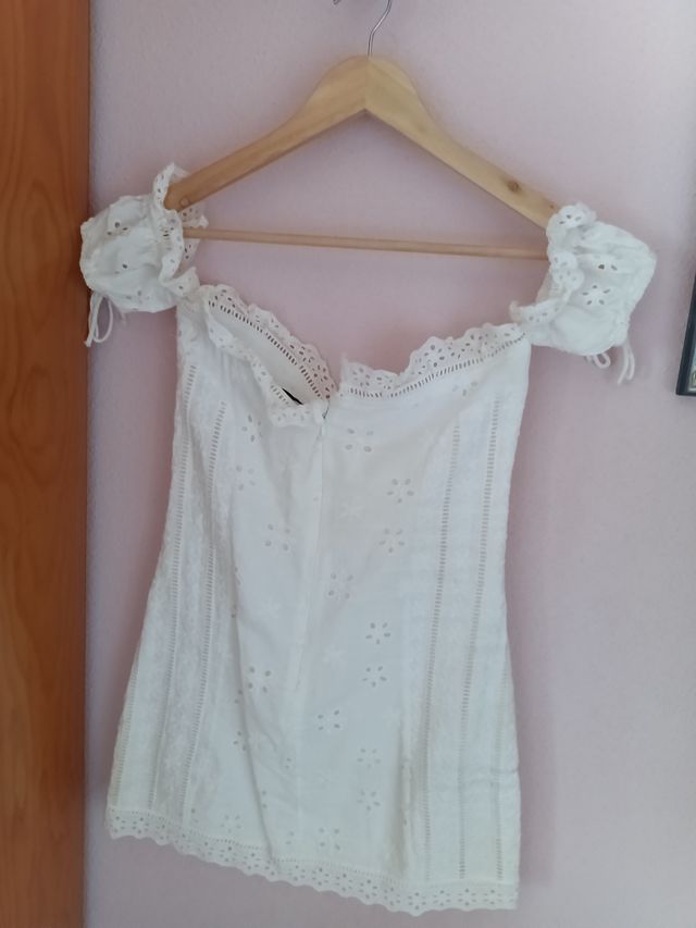 Precioso vestido corto blanco verano