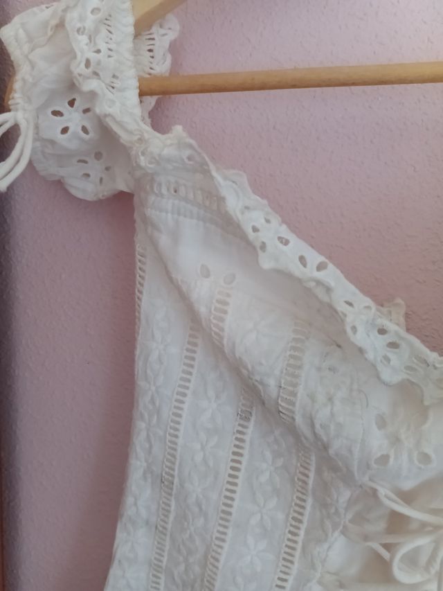 Precioso vestido corto blanco verano