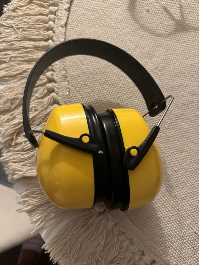 Gafas de proteccion + cascos de tiro