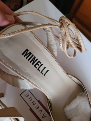 Zapato salón destalonado beige 