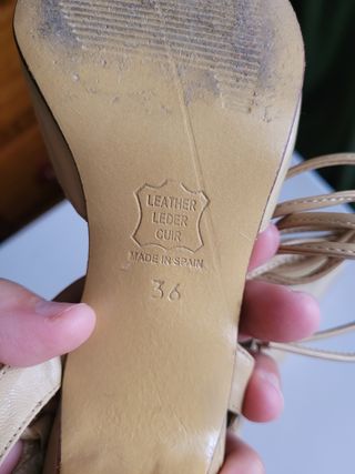 Zapato salón destalonado beige 