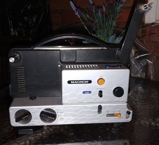 Proyector super 8 Magnon DX82 'Duomatic'