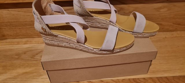 Sandalias a estrenar 