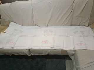 Sabanas bordadas.