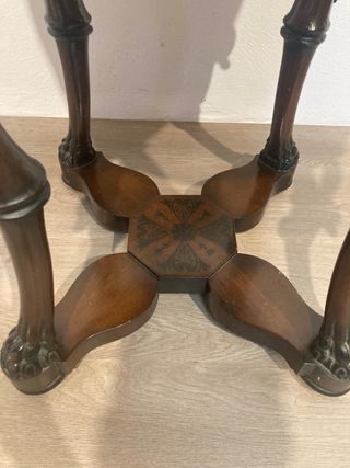 Mesa velador antiguo