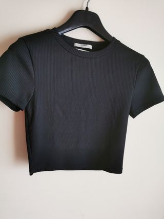 Top Pull&Bear talla M color negro. 