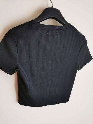 Top Pull&Bear talla M color negro. 