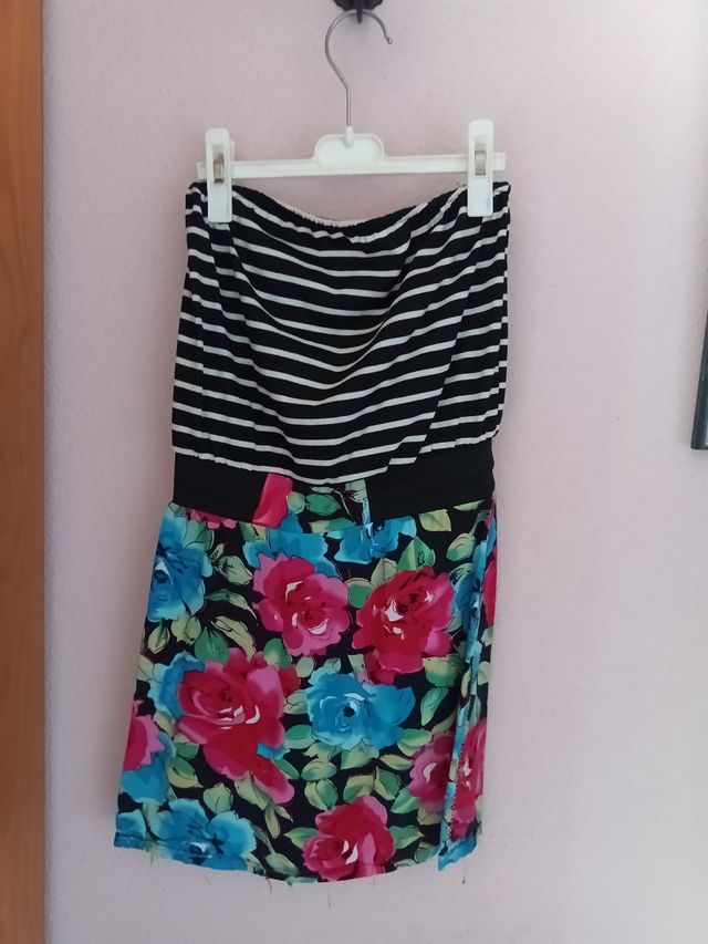 Mini vestido de verano a rayas estampado floral