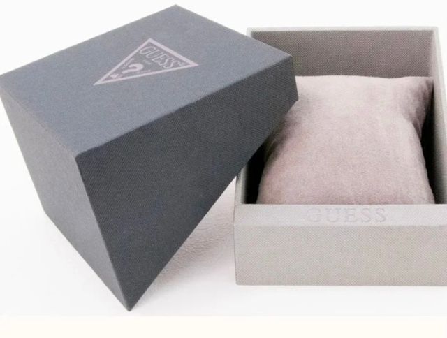 RELOJ GUESS DE CUARZO, ACERO, VIOLETA