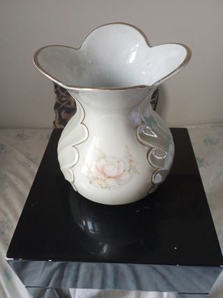 JARRÓN DE PORCELANA HENAR