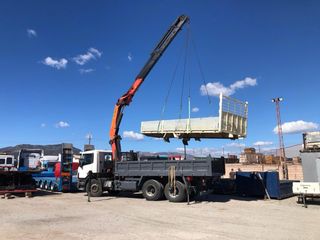Portes con camion grua