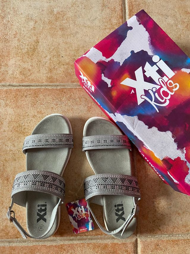 Sandalias Xti