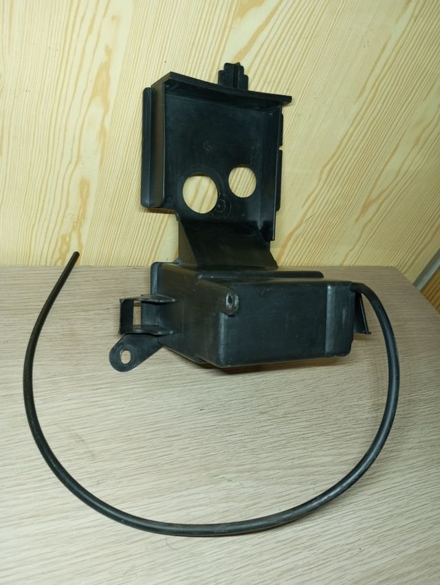 Caja alojamiento batería Suzuki LIDO