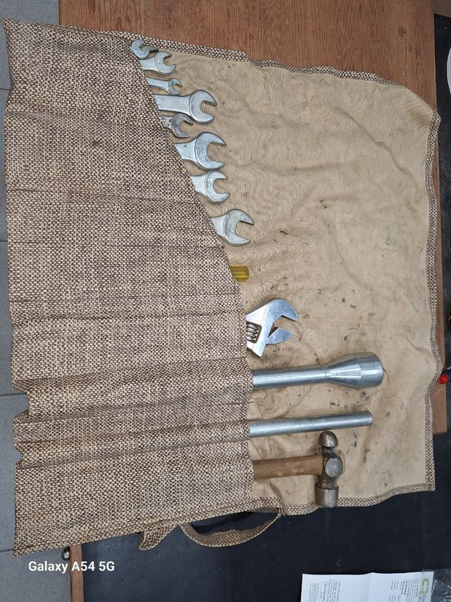 Herramientas camión antiguo