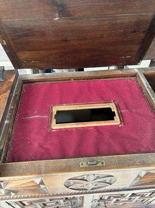 Mueble tocadiscos / aparador vintage madera maciza