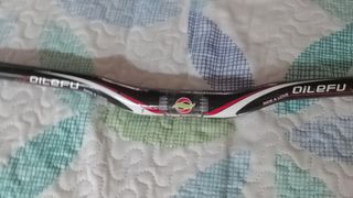 Manillar de carbono
