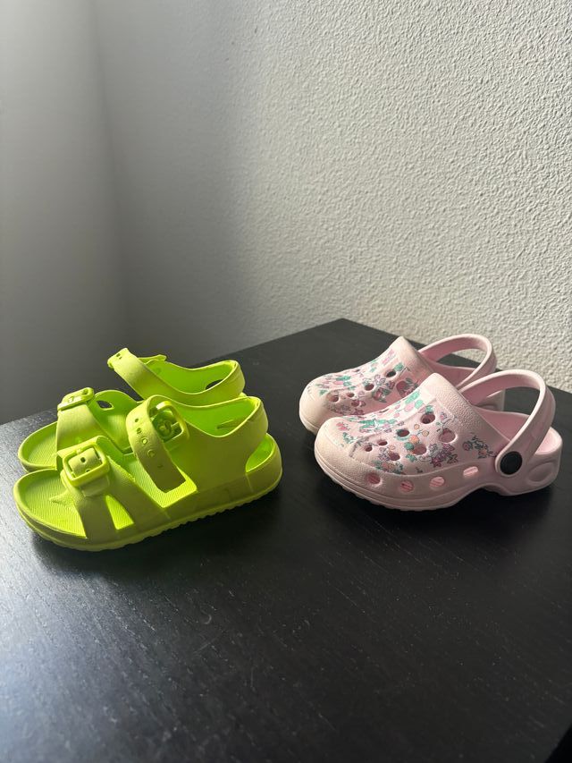 Pack lote 2 crocs sandalias niño niña 23 24