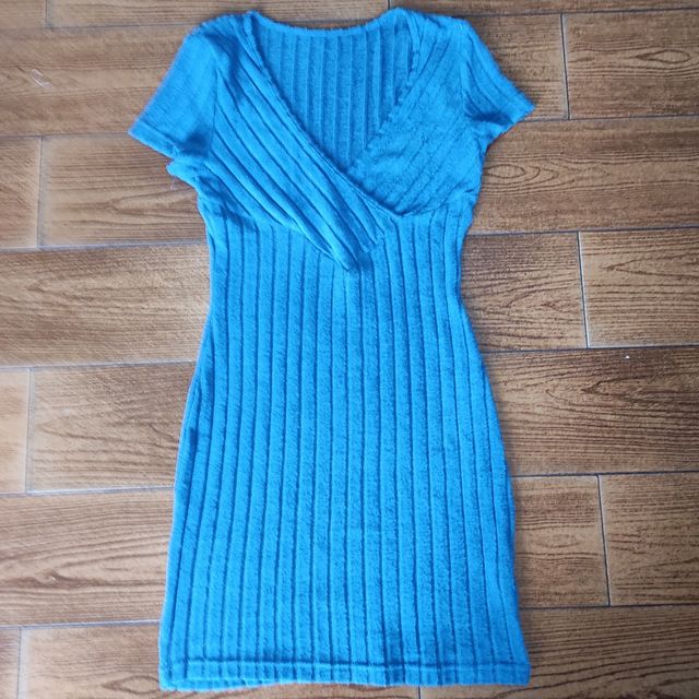 Vestido de malha tamanho M preço 4€