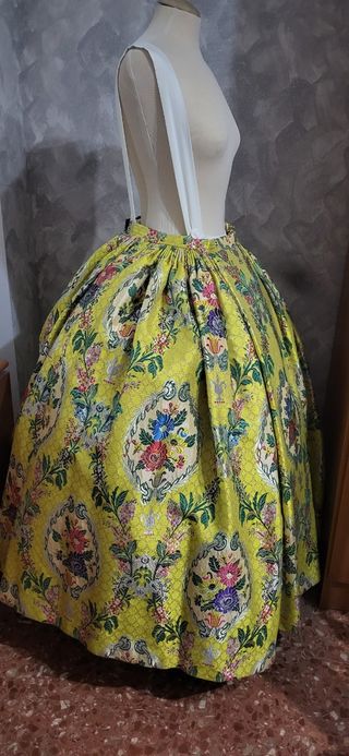 Falda de fallera 