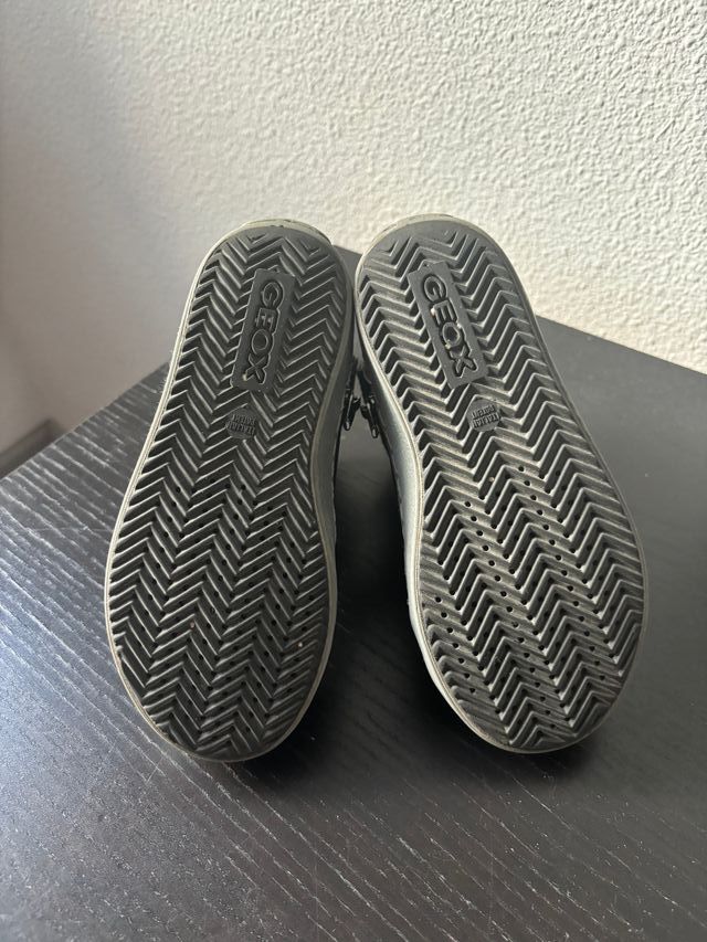 Zapatillas deportivas abotinadas Geox talla 27