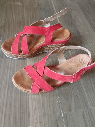 Sandalias cuña rojo