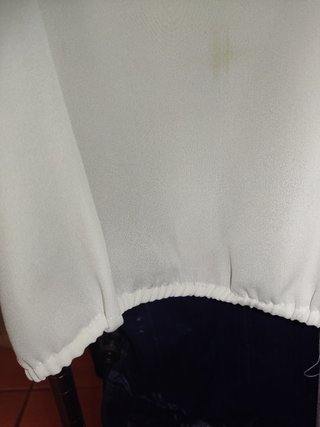 Blusa blanca de mujer