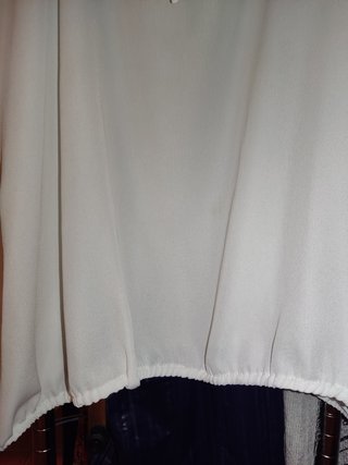 Blusa blanca de mujer