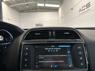 JAGUAR F-Pace 2.0L i4D AWD Automatico Prestige 5p.