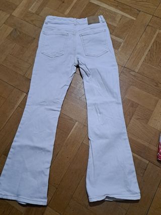 pantalón blanco. 11 a 12 años