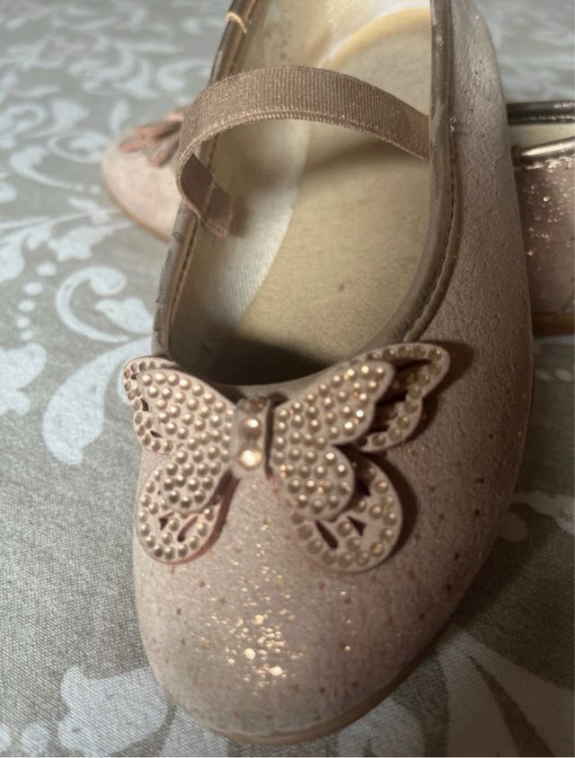 Zapatos de vestir. Mercedita Conguitos T-31