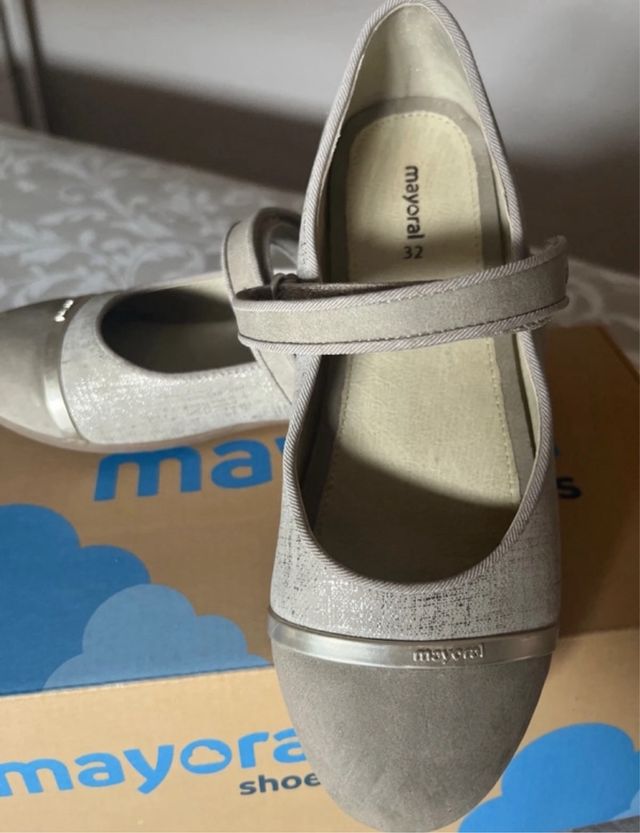 Zapatos de vestir. Mercedita Mayoral T-32