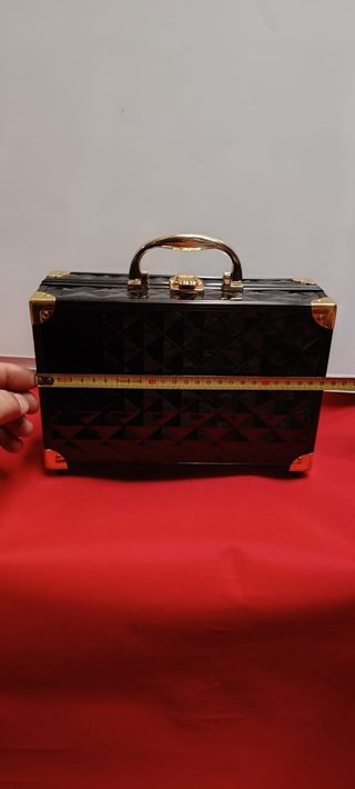 MALETÍN/ESTUCHE NEGRO Y DORADO 