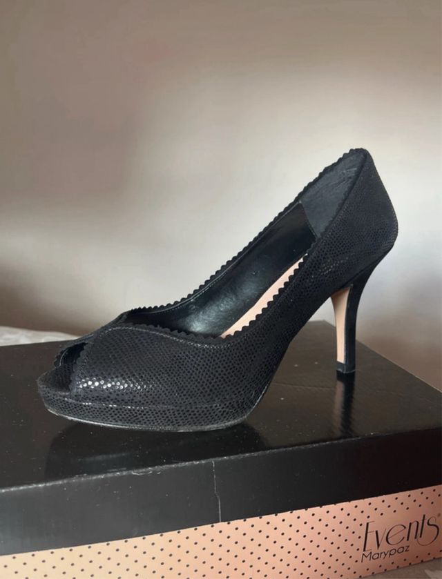 Zapatos tacon con plataforma color negro talla 39