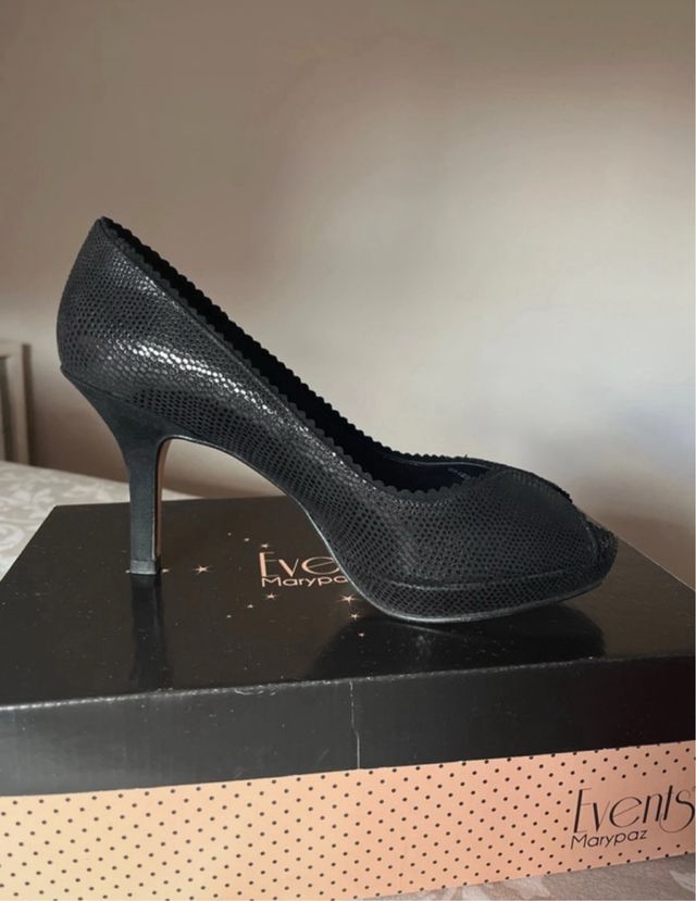 Zapatos tacon con plataforma color negro talla 39